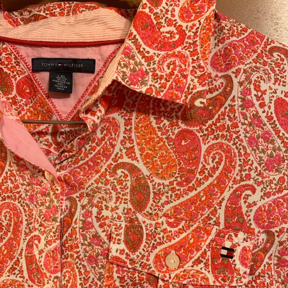🔥Tommy Hilfiger Paisley Button-Up Shirt Size L